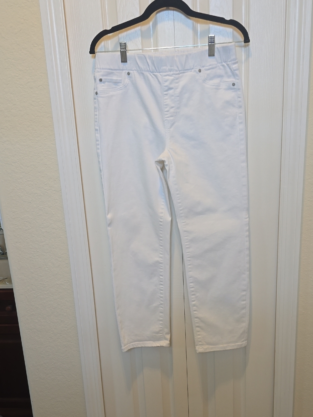 Liverpool Jeans Company White Straight-Leg Women's Jeans